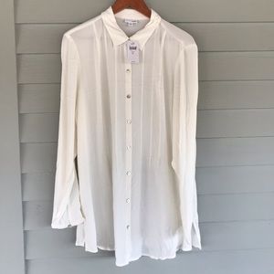 J Jill woven pleated mother of pearl button down